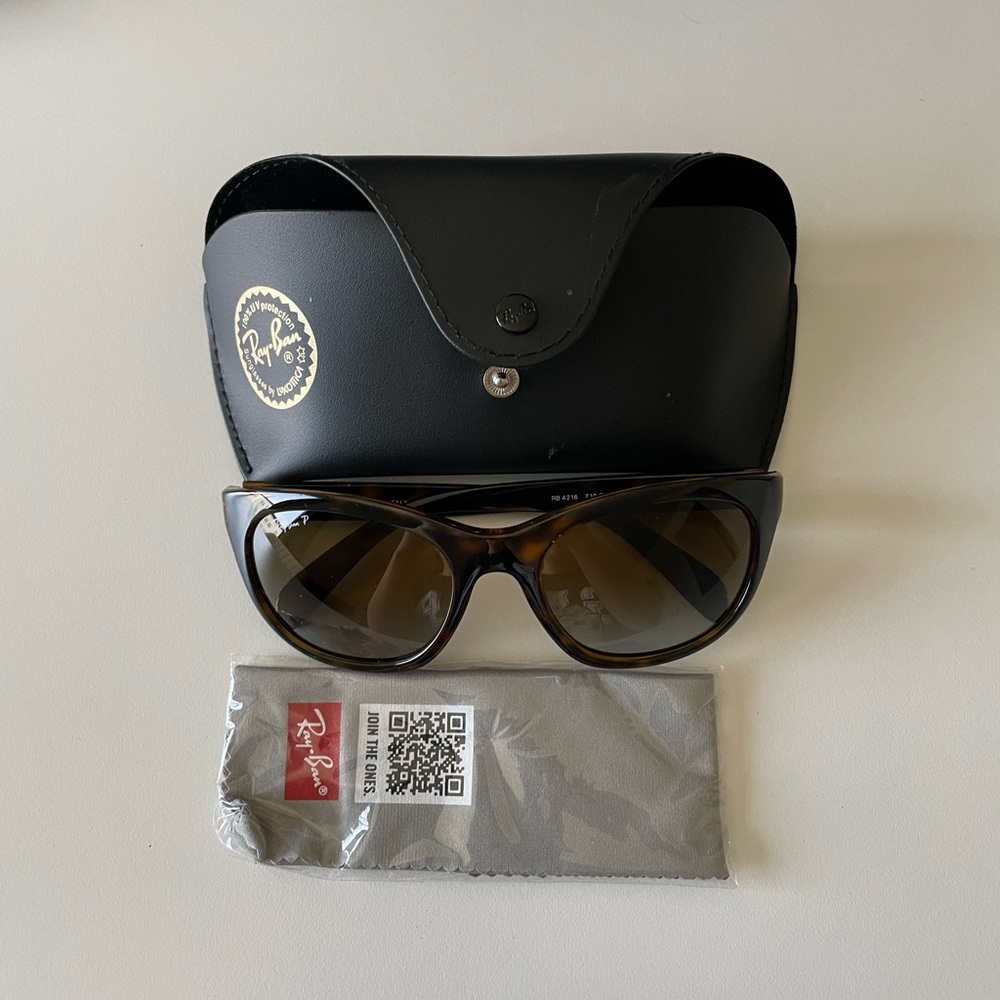 NWOT Ray-Ban Sunglasses